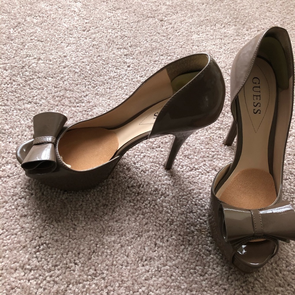 Shoes - Picture 2 of 4